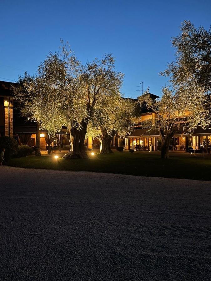 Agriturismo Ripa Del Bosco Capriolo Exterior photo