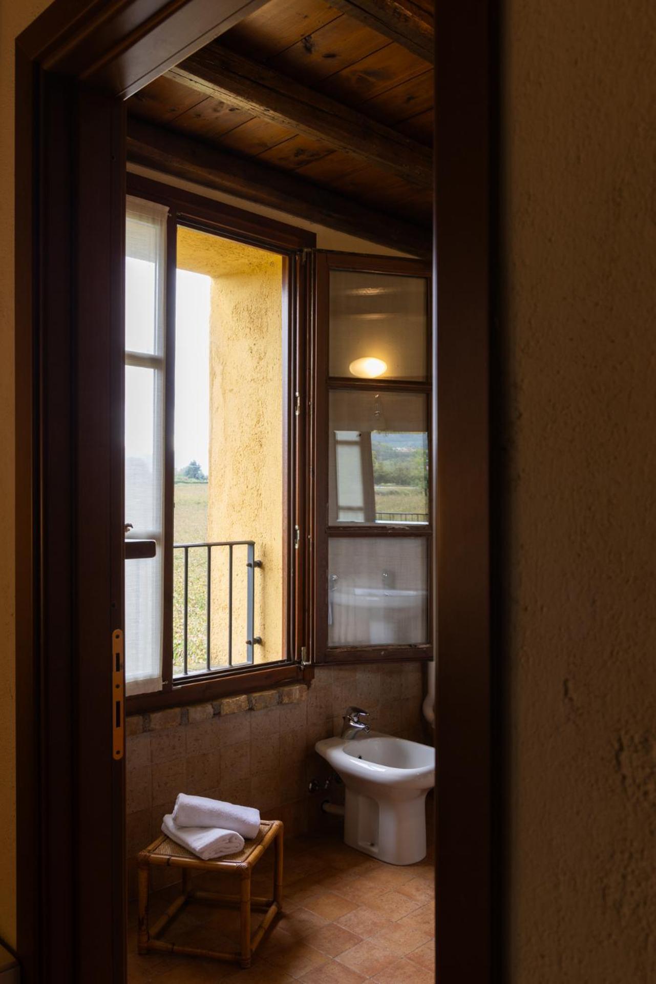 Agriturismo Ripa Del Bosco Capriolo Exterior photo